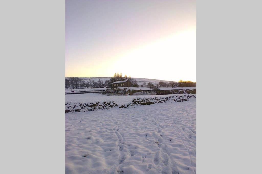 Stones Cottage Farm, Nr Haworth, Family Friendly, Work Friendly, Gaming Barn, Crafting, Free Wifi, Free Parking, Ev Point Oxenhope エクステリア 写真